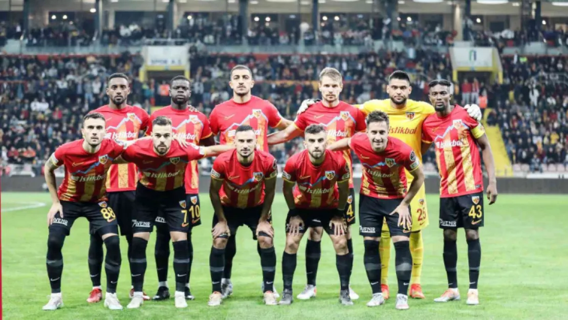 Kayserispor - Galatasaray maçını 16 bin 758 kişi izledi