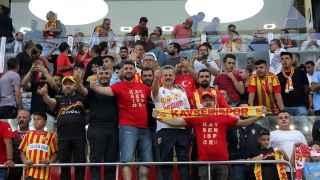 Kayserispor taraftarından Hatay çıkarması