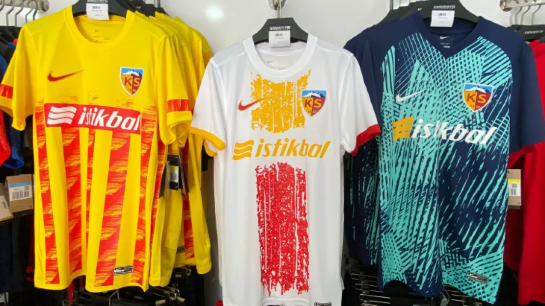 Kayserispor'un yeni sezon giyeceği 3 forma da satışa çıktı