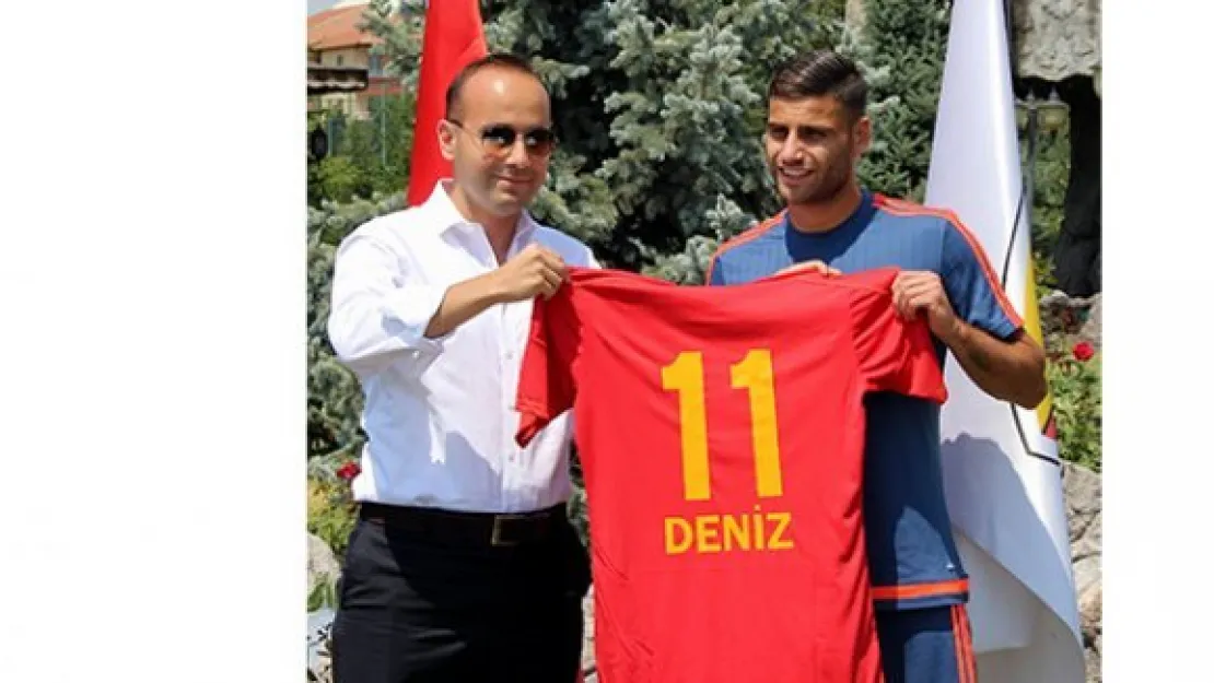 Kayserispor, Deniz Türüç ile 3 yıllığına anlaştı