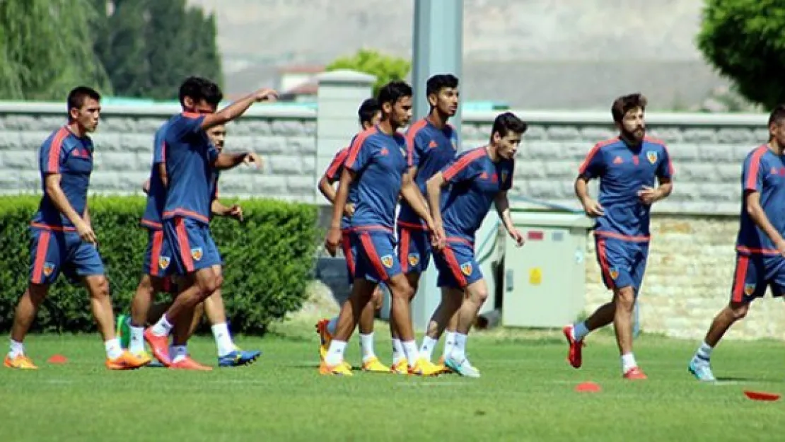 Kayserispor hazırlıklarını sürdürüyor