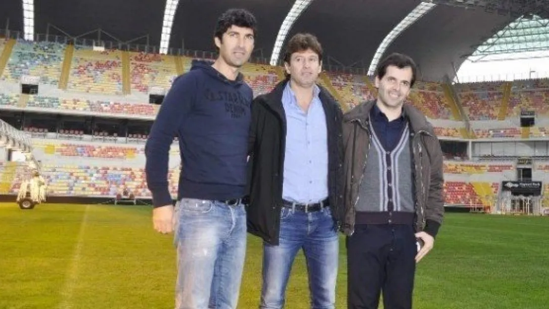 Kayserispor Teknik Direktörü Domıngos Pacıencıa Kadir Has Stadyumunu Gezdi 