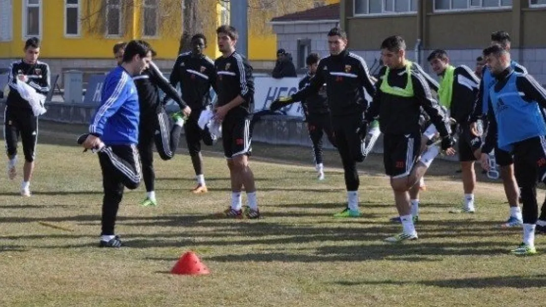 Kayserispor, Yeni Hocasıyla İlk Antrenmanına Çıktı 
