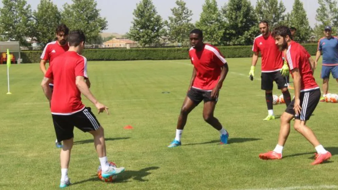 KAYSERİSPOR YENİ SEZONA TÜM HIZIYLA HAZIRLANIYOR
