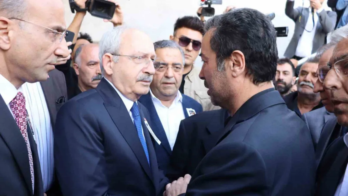 Kemal Kılıçdaroğlu, CHP Kayseri İl Başkanı'nın oğlunun cenazesine katıldı