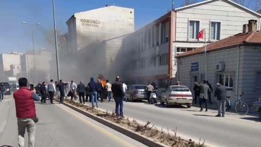 Kendini yakan şahısta akli denge bilmecesi