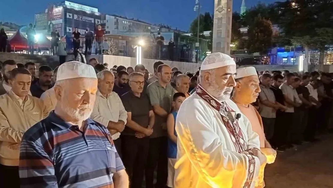 Kırşehir'de Haniye için gıyabi cenaze namazı kılındı