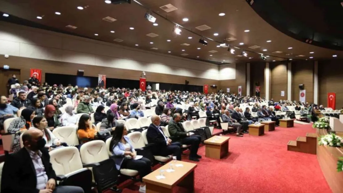 MEB Bakan Müşaviri Dr. Subaşı NEVÜ'de 'Modern Dini Müfredat' söyleşisine katıldı