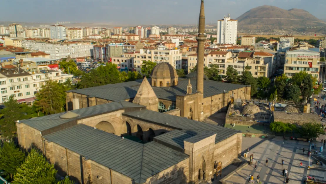 Medreseler şehri Kayseri, Bilimsel makalede 'Eğitim Şehri' olarak nitelendirildi