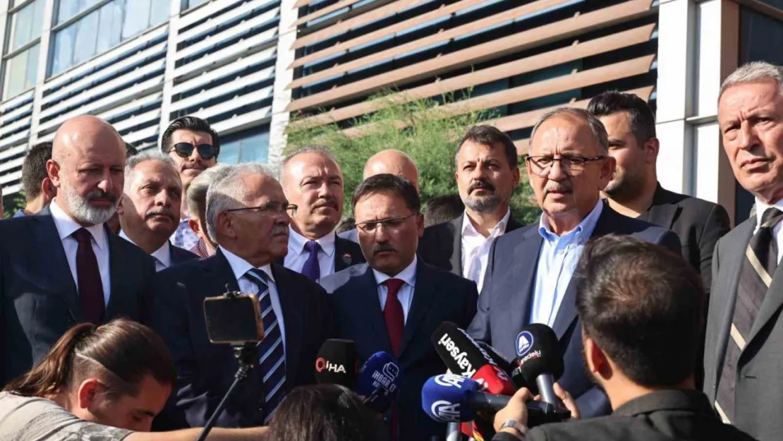 Mehmet Özhaseki: 'Aktif siyasi hayatımızı bugün noktalıyoruz'