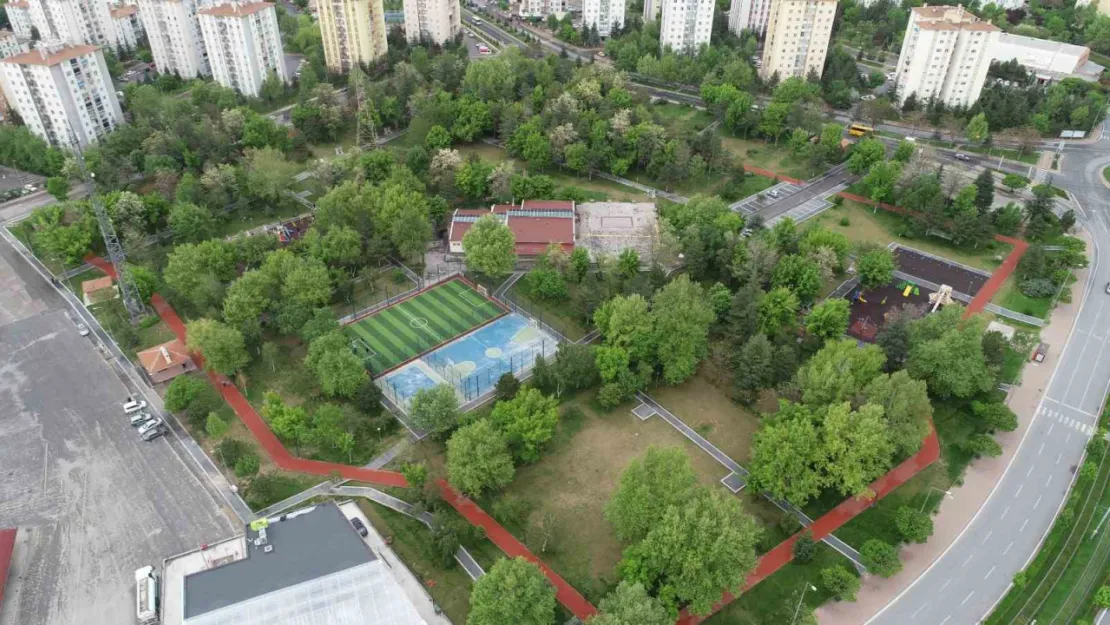 Melikgazi park ve yeşil alanları vatandaşın gözdesi oldu