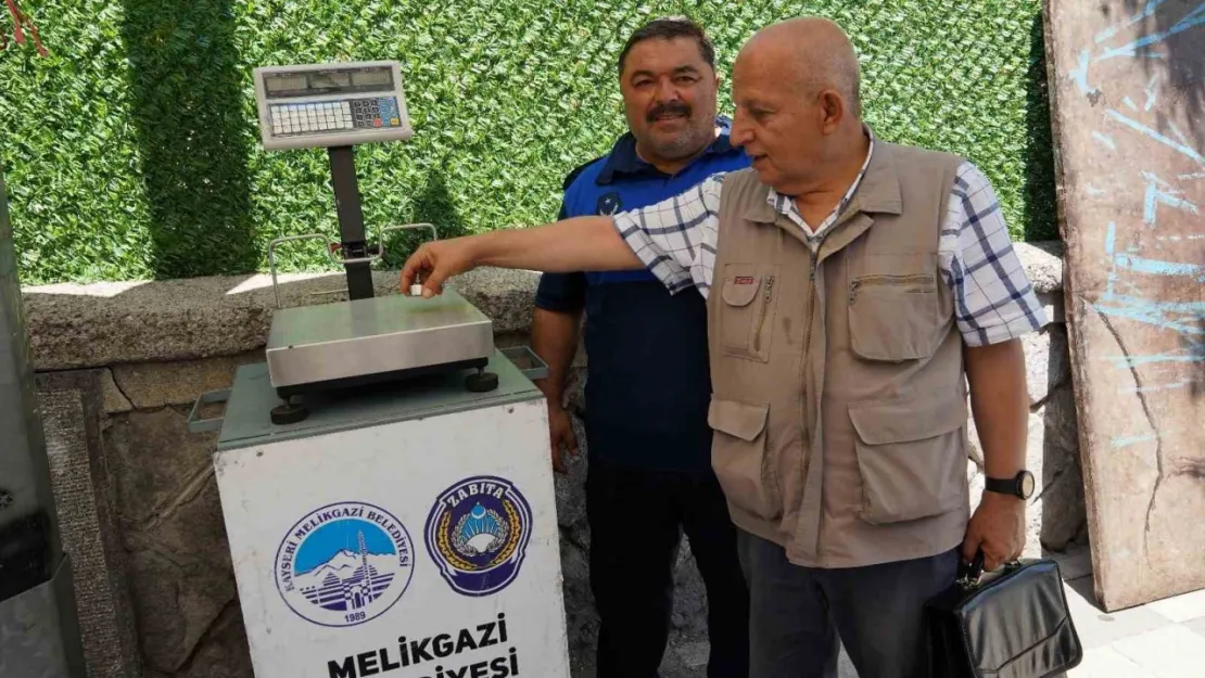 Melikgazi Belediyesi Zabıta Ekipleri pazar denetimi yaptı