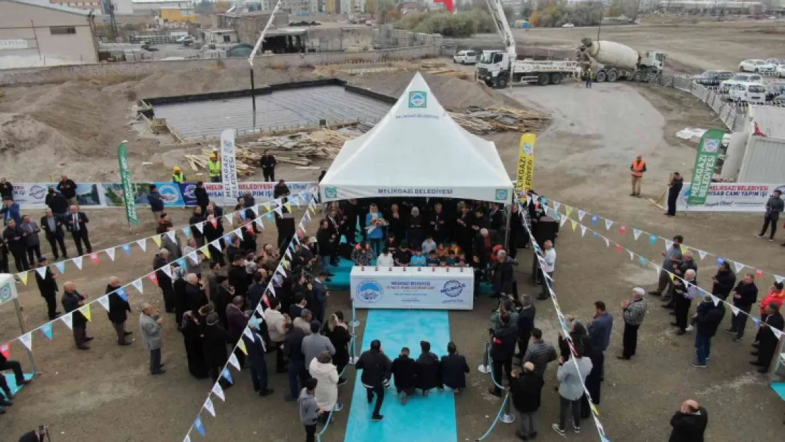 Melikgazi'de hayırsever desteği ile yapılan 'Hisar Cami'nin temeli atıldı