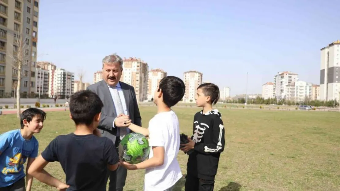 Melikgazi'den ilk orucunu tutan çocuklara özel iftar