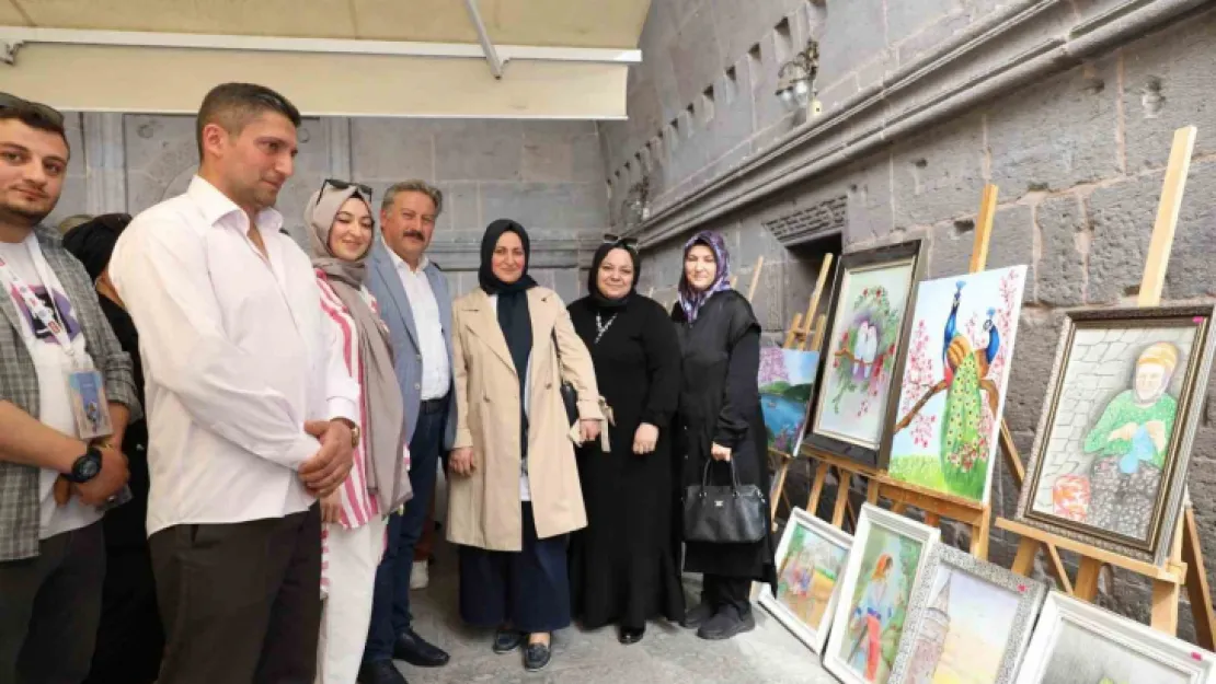 Melikgazi'nin Kursiyerleri Hünerlerini Sergiledi