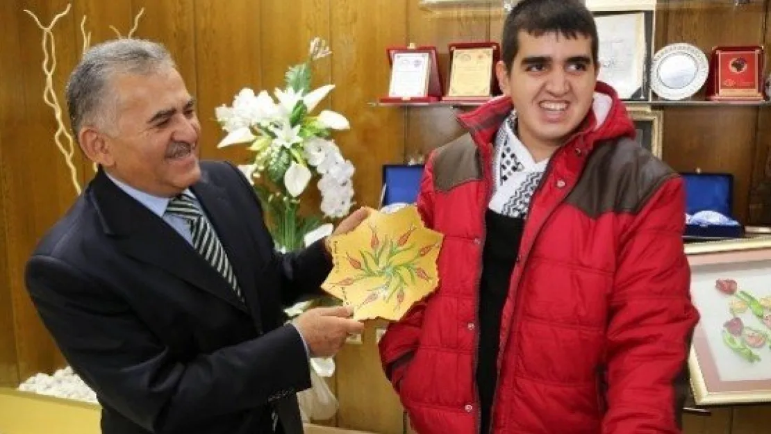 Melikgazi Özel Eğitim Ve Rehabilitasyon Merkezi Melikgazi Belediye Ziyaretinde 