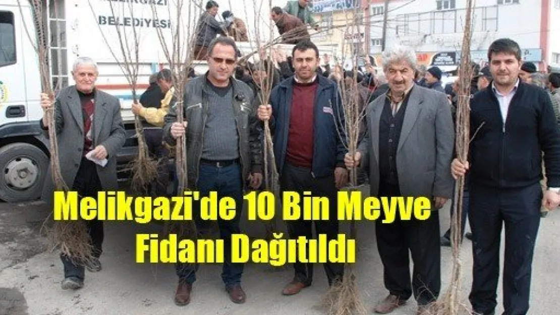 Melikgazi'de 10 Bin Meyve Fidanı Dağıtıldı