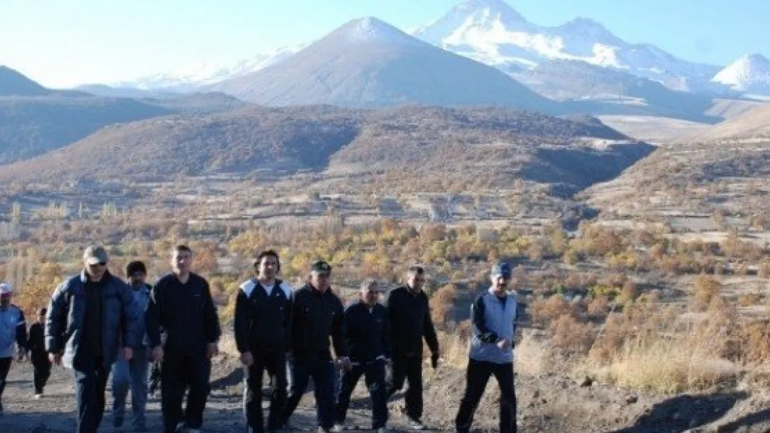 Melikgazi'den Sabah Sporu Ve Doğa Yürüyüşü 