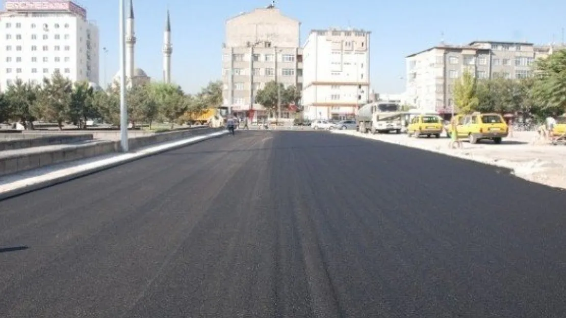 Melikgazi'den Yol Yenileme Çalışması 