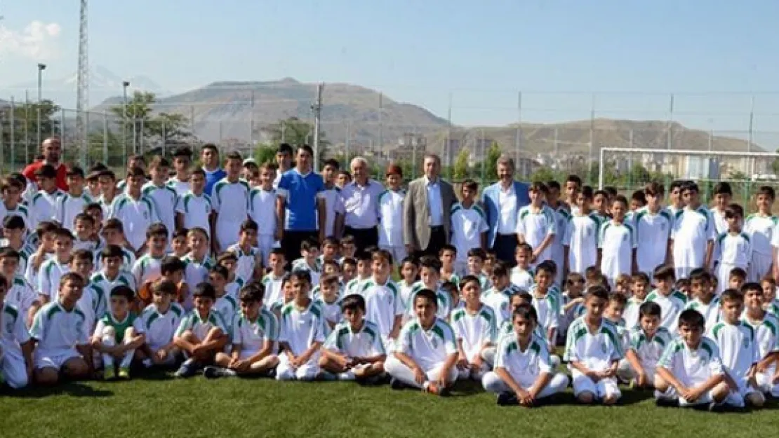 Milletvekili Doğan Kayseri Şeker Yaz Kursları'nı ziyaret etti