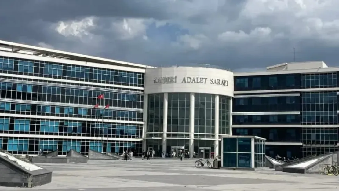 Müebbetlik eski sevgili katiline bir ceza da hakaretten