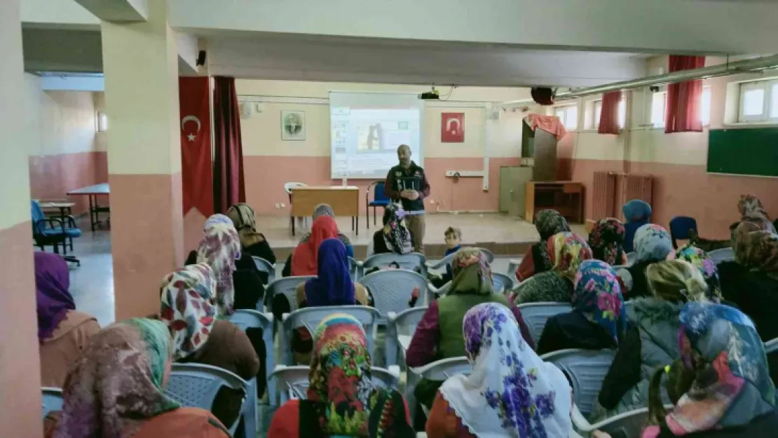 Narkotik ekipleri 9 bin 428 kişiye 'uyuşturucuyla mücadele' eğitimi verdi