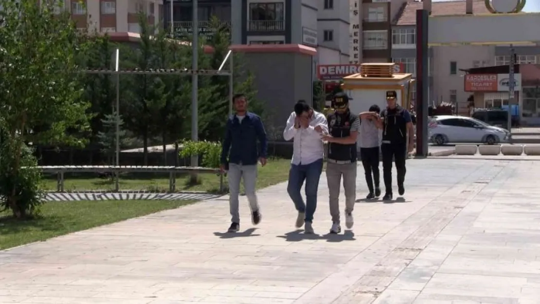 Narkotik ekiplerinden uyuşturucu operasyonu: 2 gözaltı