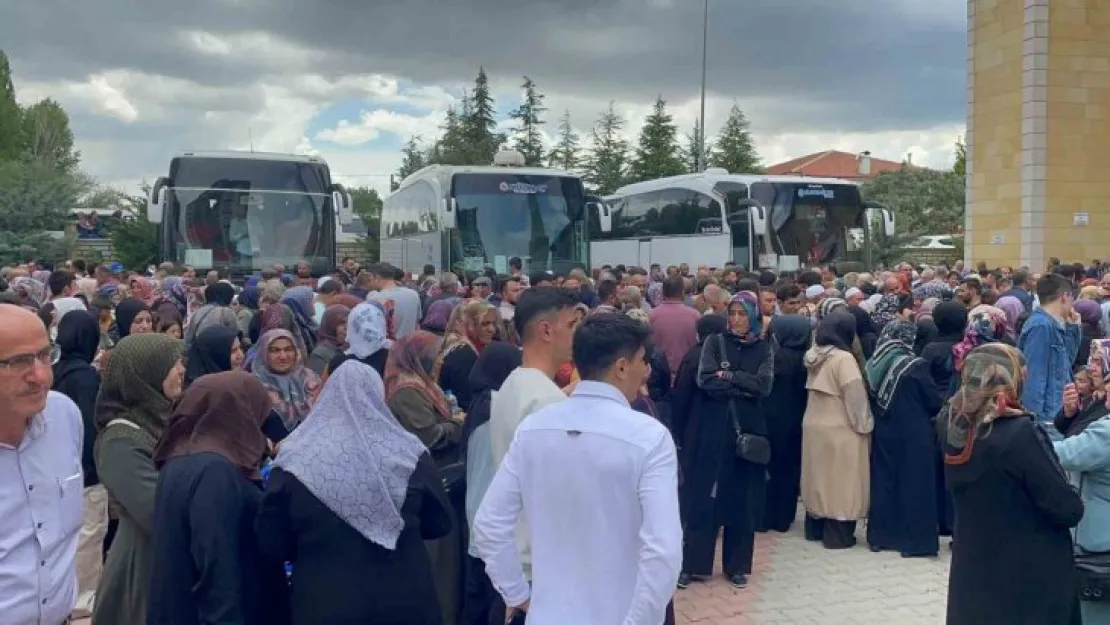 Niğde'de 160 hacı dualarla uğurlandı