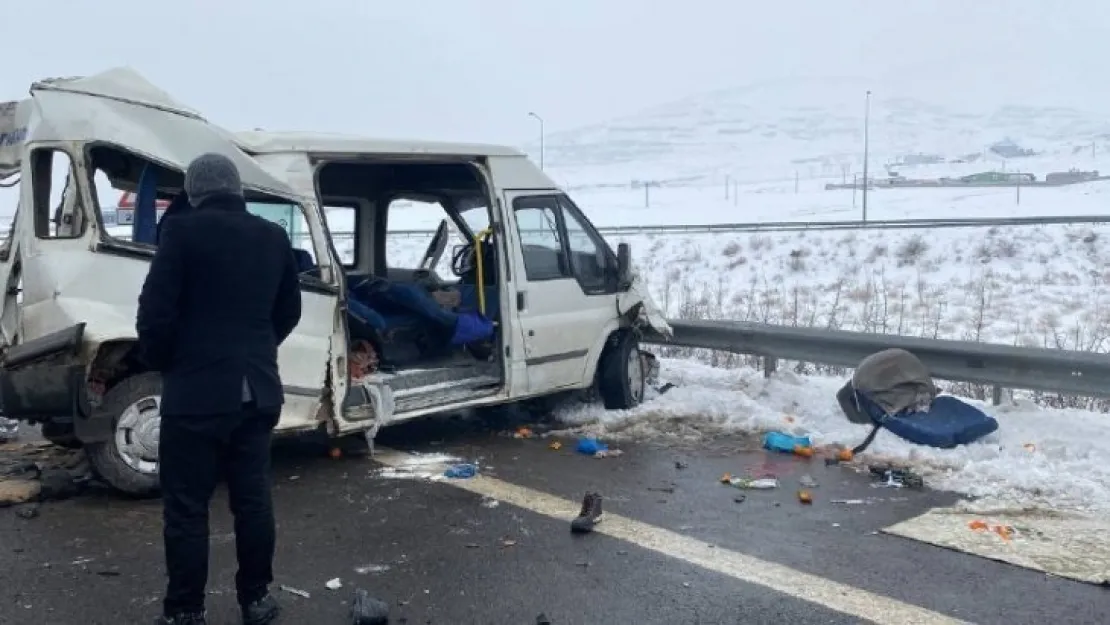 Niğde'de feci kaza: 2'si çocuk 3 ölü, 4 yaralı