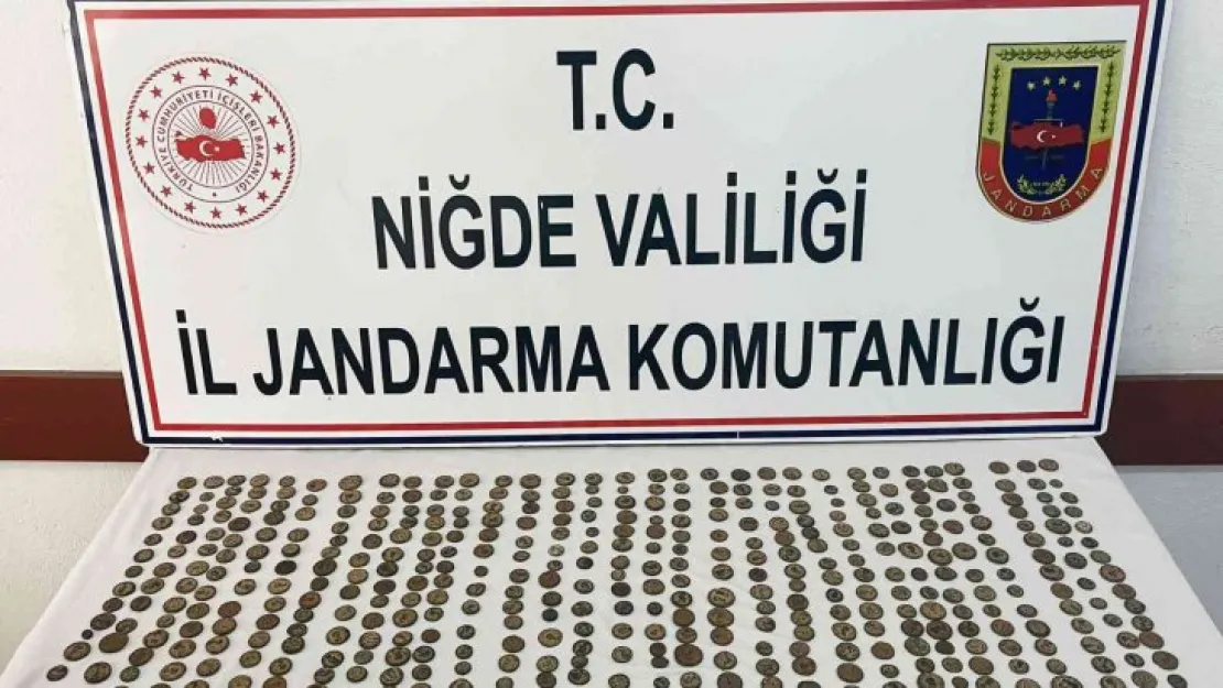 Niğde'de Roma dönemine ait 474 sikke ele geçirildi