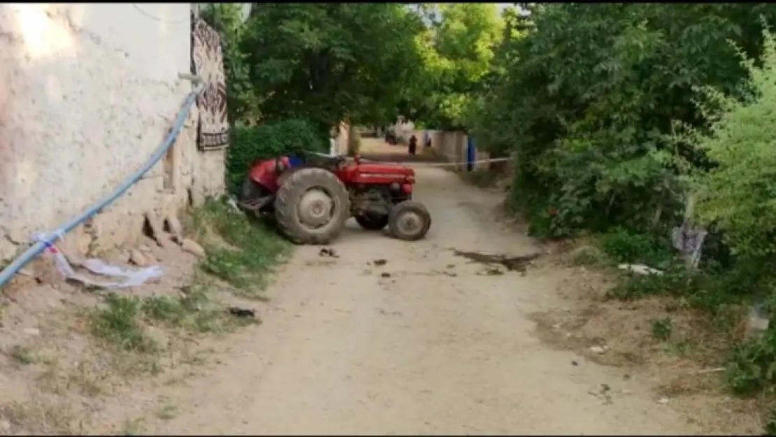 Niğde'de traktör devrildi: 1 ölü, 2 yaralı