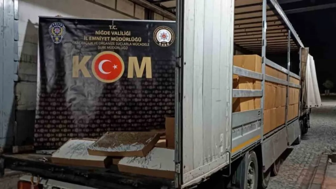 Niğde'de tura operasyon: 6 milyon 750 bin makaron ele geçirildi