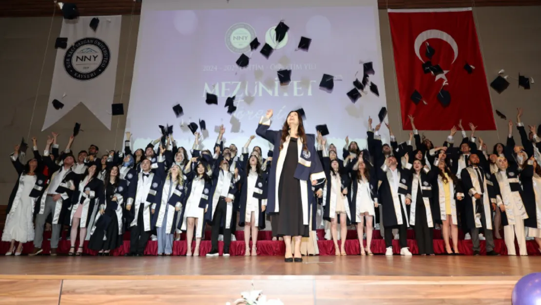 NNYÜ Diş Hekimliği Fakültesi İlk Mezunlarını Verdi