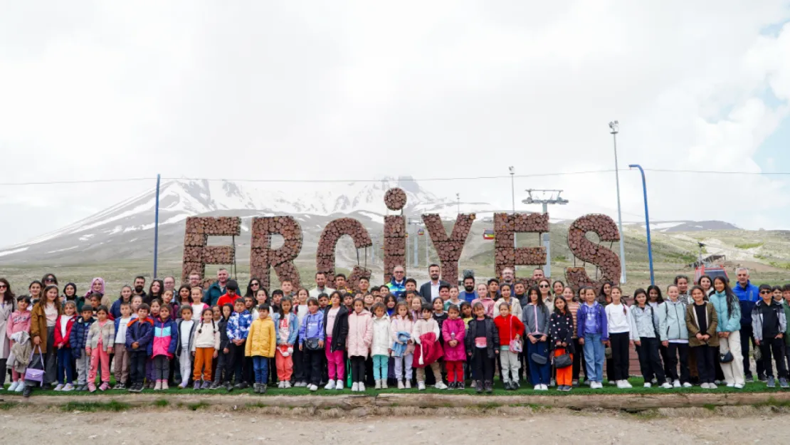 Öğrenciler, Büyükşehir desteği ile Erciyes'i gezdi
