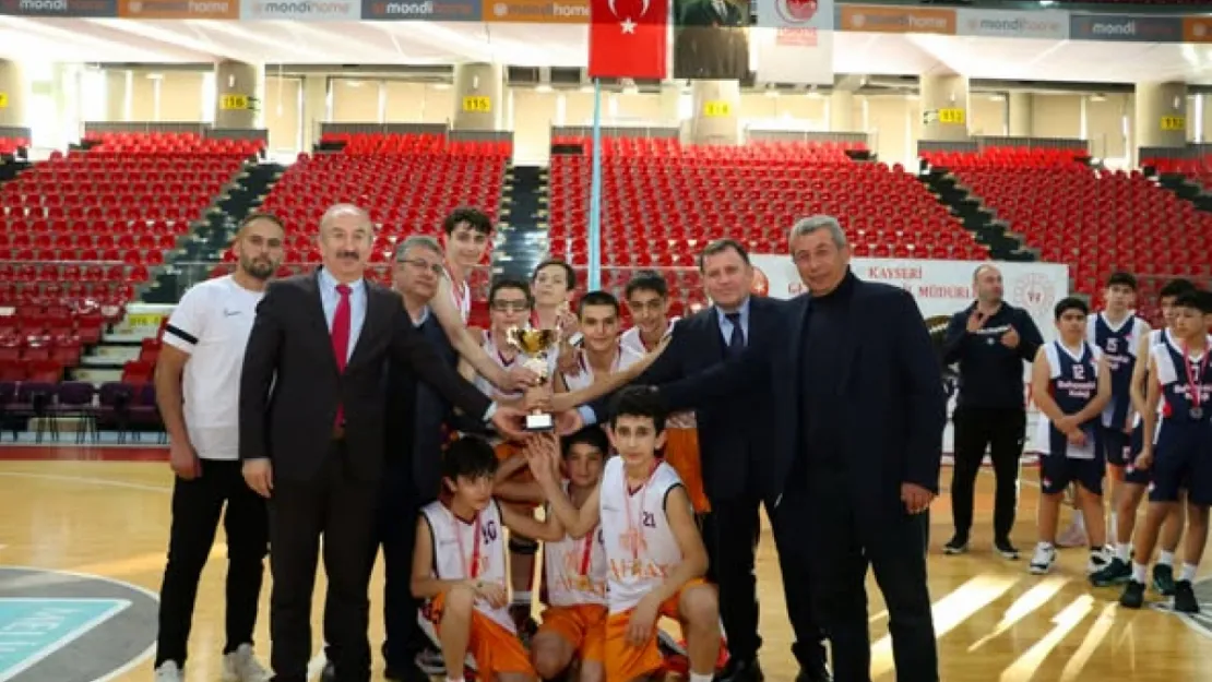 Okullu Yıldız Erkekler Basketbol İl Birinciliği sona erdi