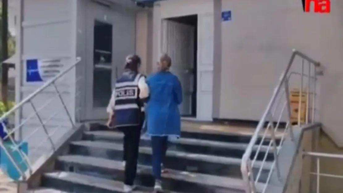 Otobüse düşen 50 bin liralık kolyeyi alan şahıs yakalandı