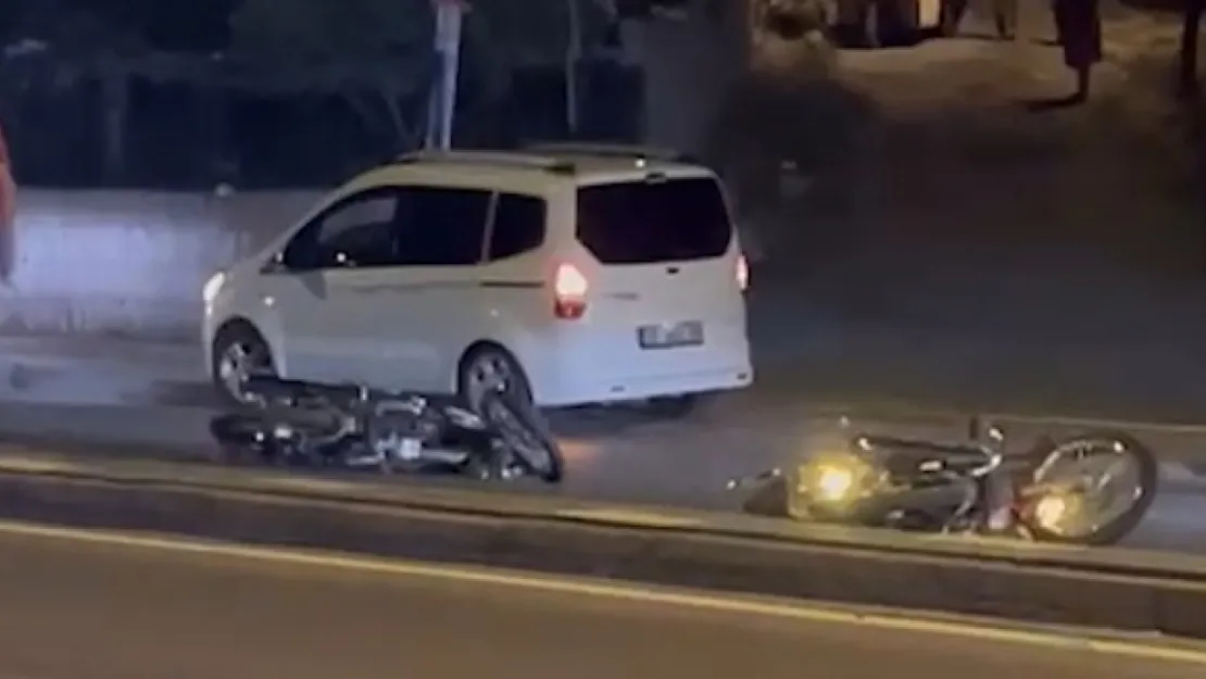 Otomobille Çarpışan Motorcu Çocuklar Feci Şekilde Can Verdi:2 Ölü