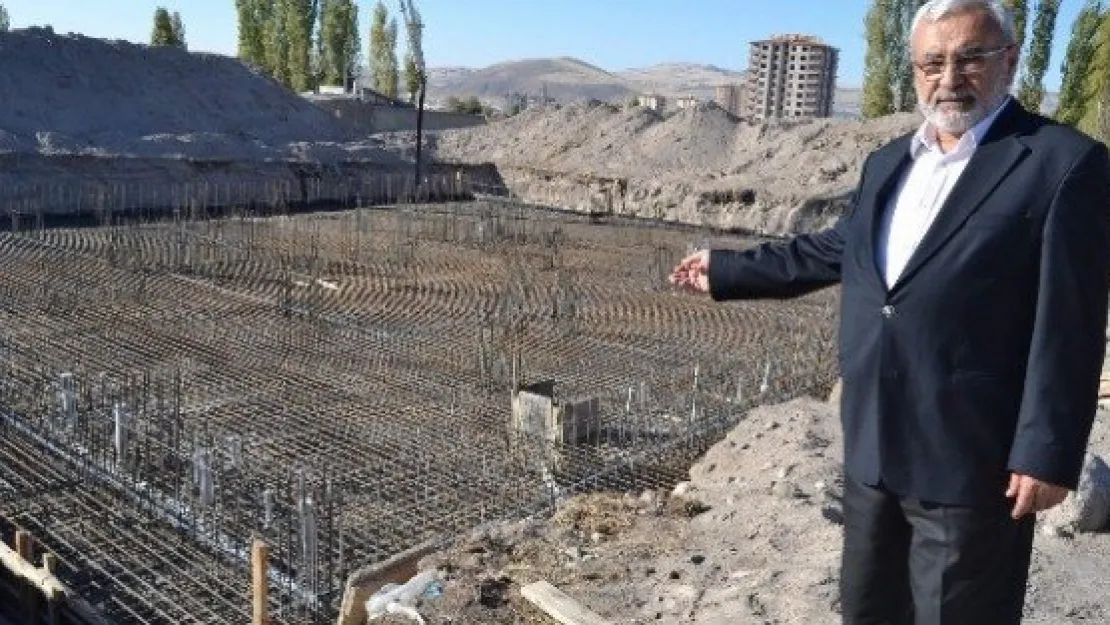 Öz Kayseri İnşaat, Sıla Konağı 5 B'nin Temelini Ambar'da Attı 
