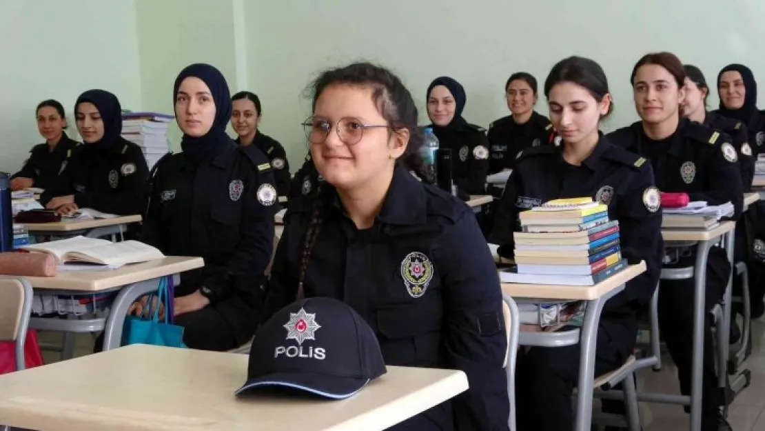 Özel öğrencinin polislik hayali bir günlüğüne gerçek oldu