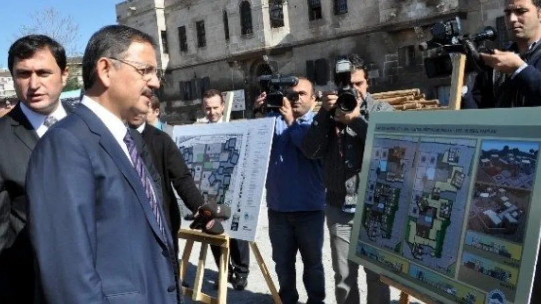 Özhaseki, Tarihi Kayseri Mahallesi'ni Gezdi 