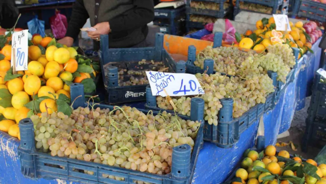 Pazarda zam şampiyonu 'üzüm'