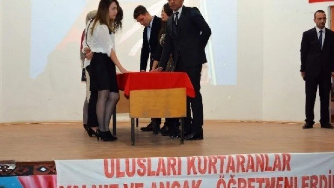 Pınarbaşı'nda 24 Kasım Öğretmenler Günü Kutlandı 