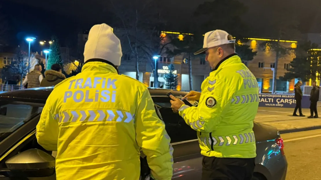 Polis ekiplerinden yeni yılın ilk denetimleri