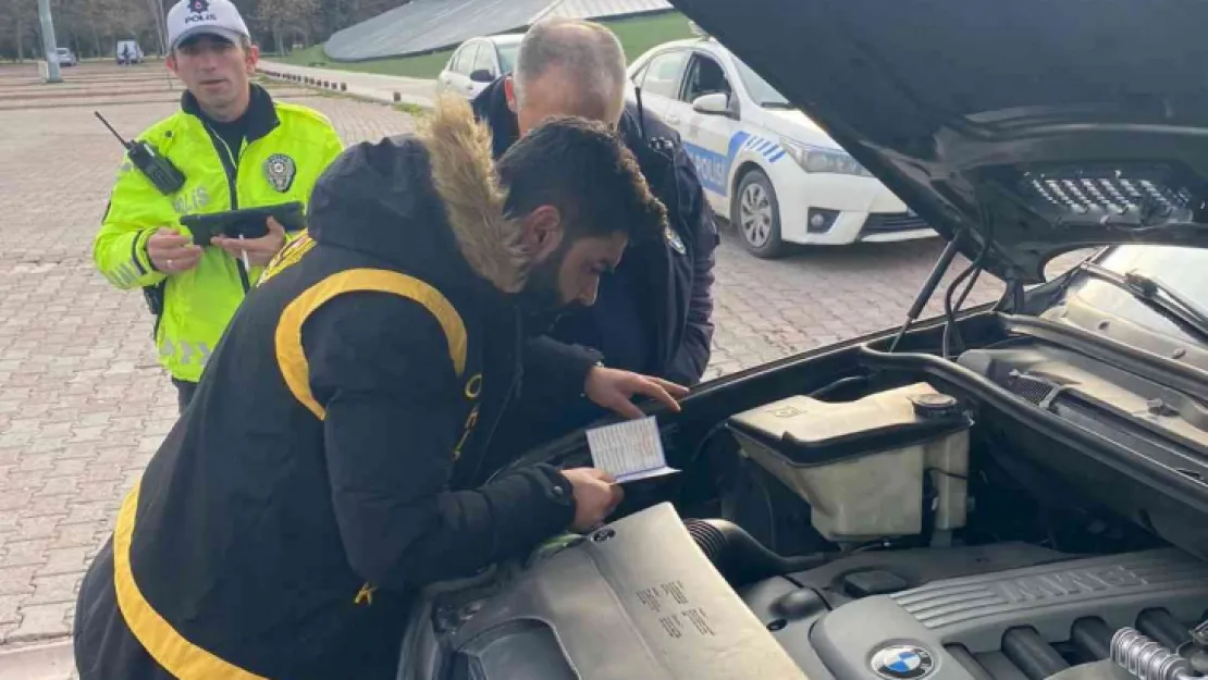 Polisten 'kuş' grubu araç ve motosiklet denetimi
