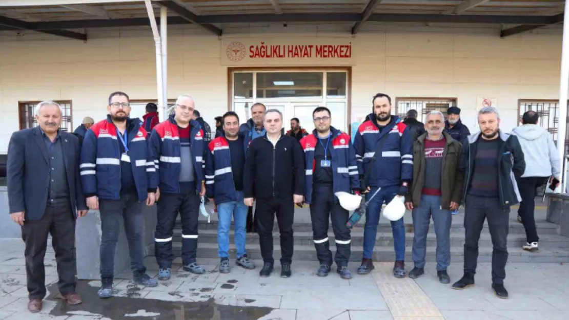 Rektör Altun, Kahramanmaraş'ta Hasar Tespit Çalışması Yapan Öğretim Üyelerinden Bilgiler Aldı