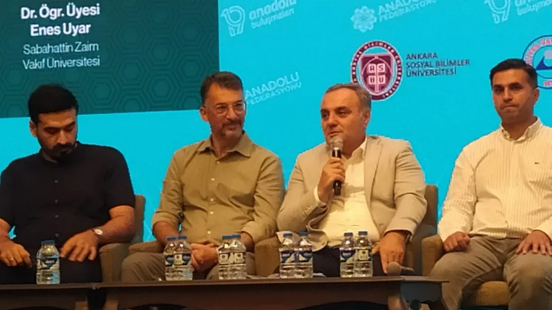 Rektör Altun, Kentleşmenin Aile Yapısı Üzerindeki Etkisini Anlattı