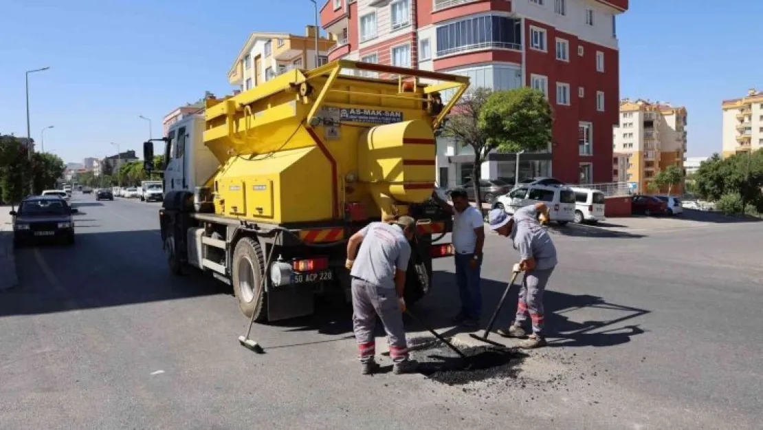 Rögar kapakları, asfalt seviyesine getiriliyor