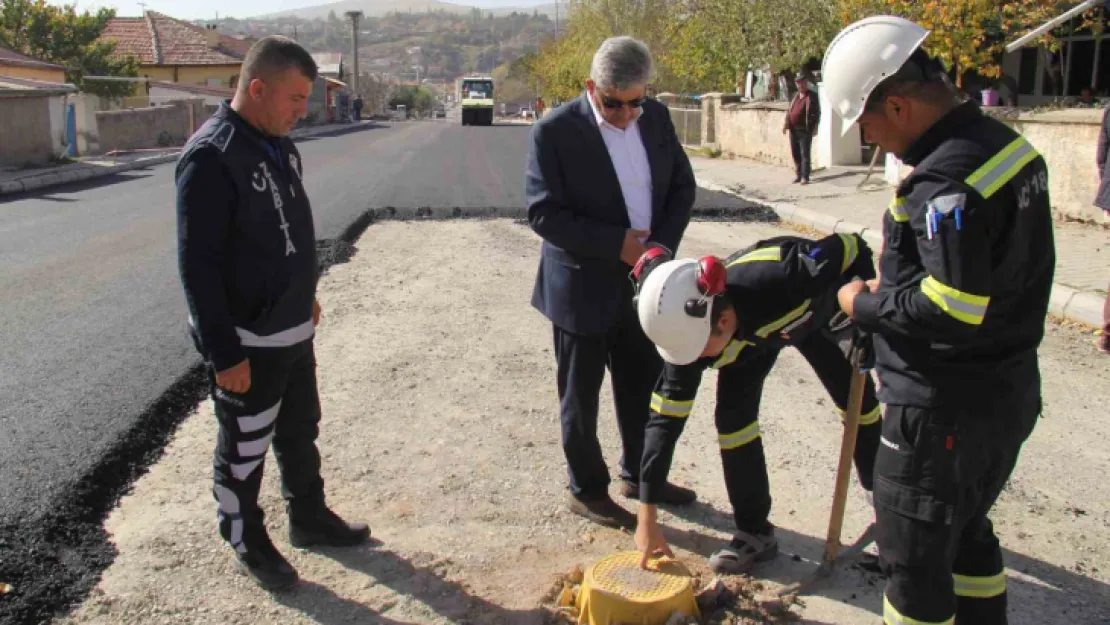 Sağlık mahallesinde asfalt çalışmasında sona gelindi