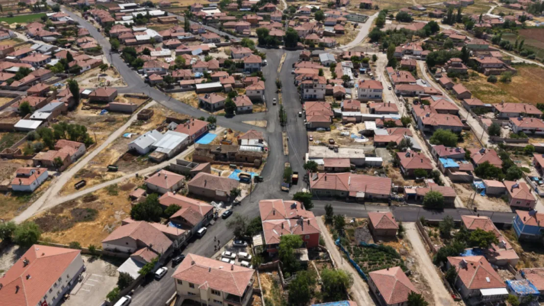 Sarıoğlan'da 38 Milyon TL'lik Sıcak Asfalt Yatırımı
