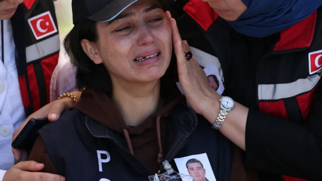 Şehit polis Murat Akpınar gözyaşlarıyla uğurlandı